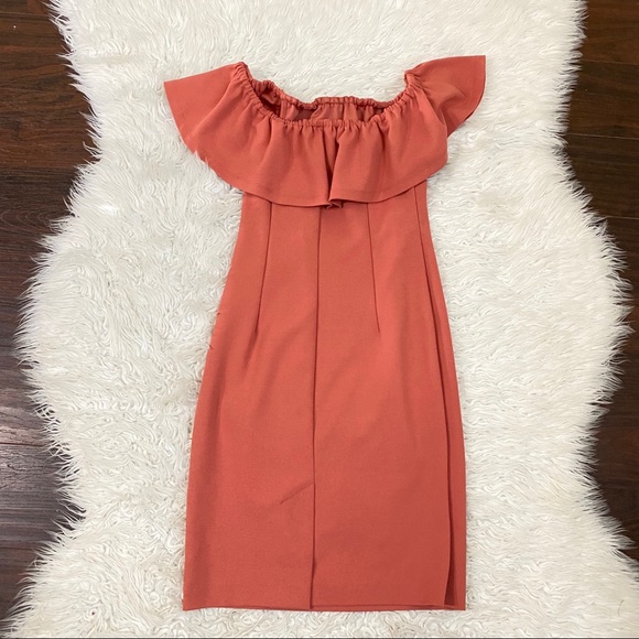 1. State Off The Shoulder Bodycon Dress - Picture 3 of 4